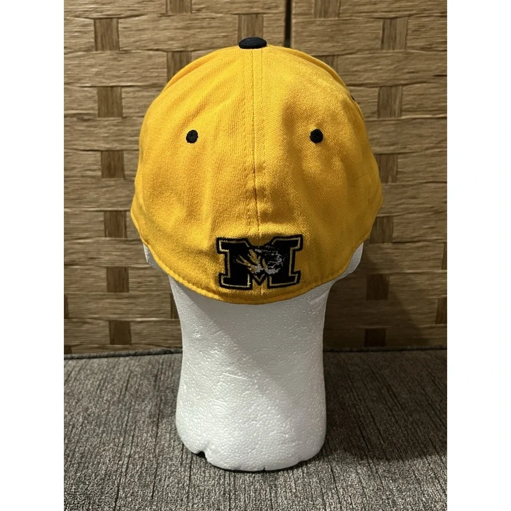 Missouri Mizzou‎ Tigers Fitted Hat Cap Embroidered Logo One Size Very Good Cond